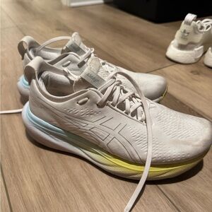 Asics Gel Nimbus Running Shoes